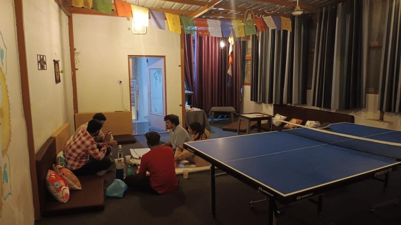 Olt Hostel Рішикеш Екстер'єр фото